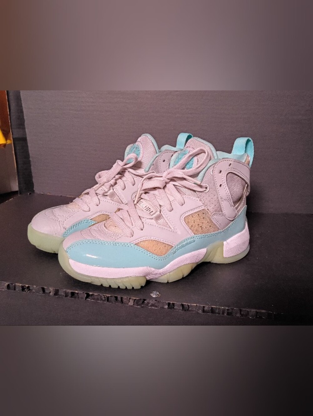 Jordan Jumpman Two Trey